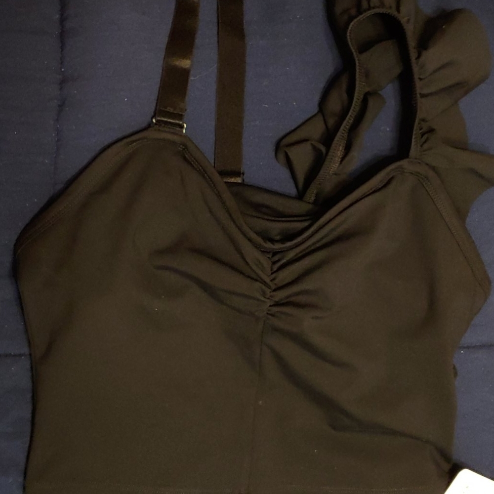 Fabletics ruffle sports top